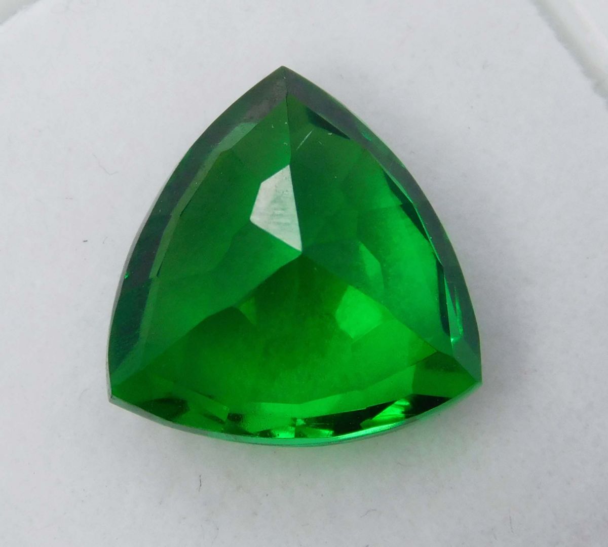 Natural Tourmaline Green Trillion Shape 10 Ct Certifeid Loose Gemstones