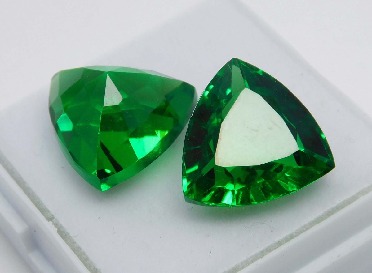 Natural Tourmaline Green Trillion Shape 19 Ct Certifeid Loose Gemstones Pair