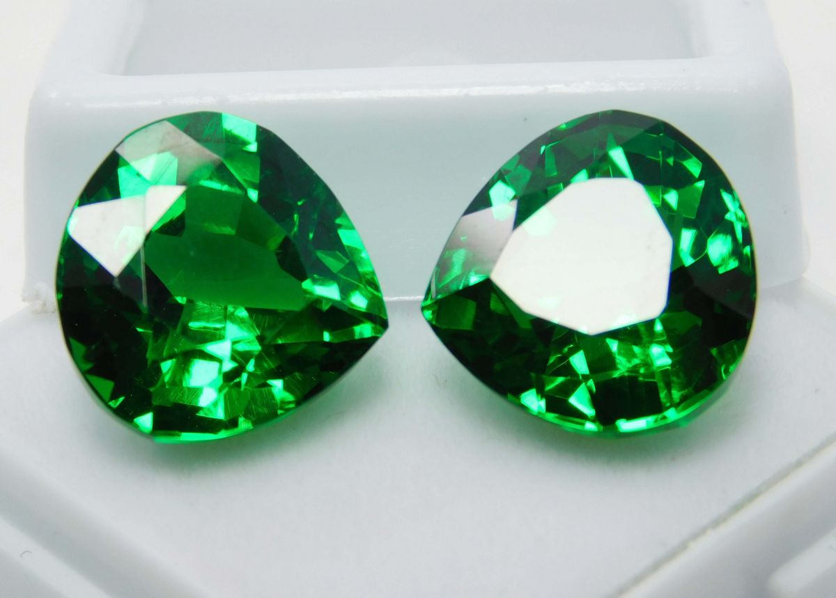 Natural Tourmaline Green Pear Shape 21 Ct Certifeid Loose Gemstones Pair