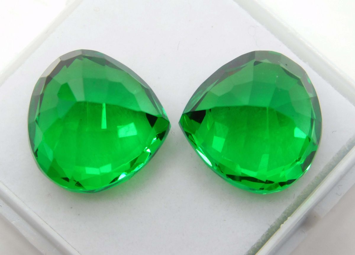 Natural Tourmaline Green Pear Shape 21 Ct Certifeid Loose Gemstones Pair