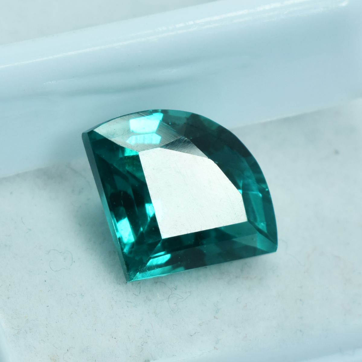 NATURAL 10.35 Ct  Green Tourmaline Amazing Fancy Cut Loose Gemstone CERTIFIED