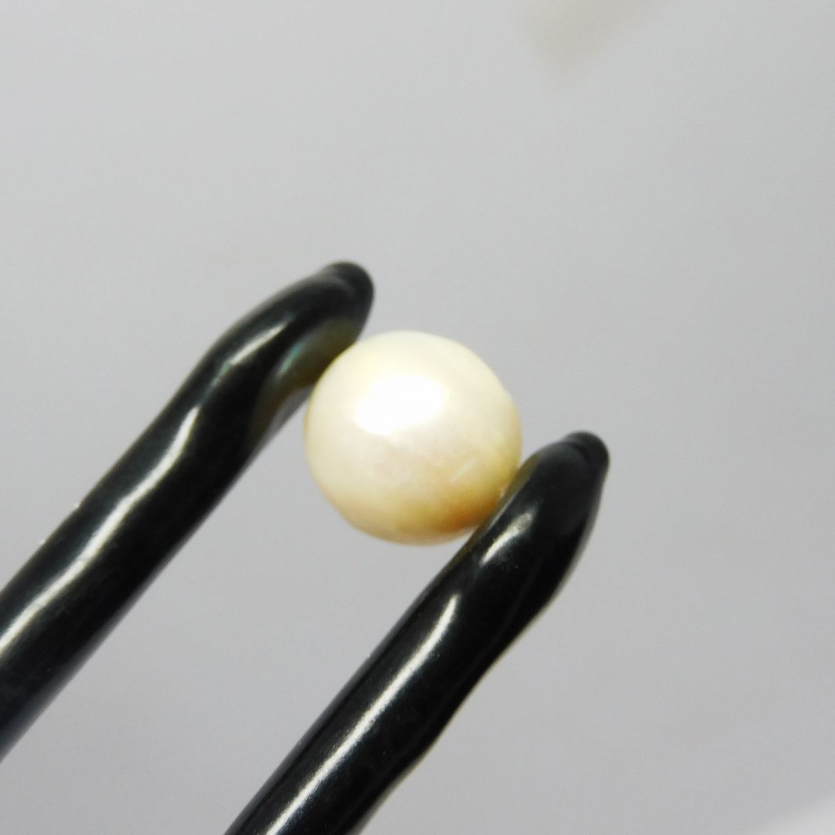 Natural White Pearl 6.30 Ct CERTIFIED Mabe South Pacific SEA Round Cut Loose Gem