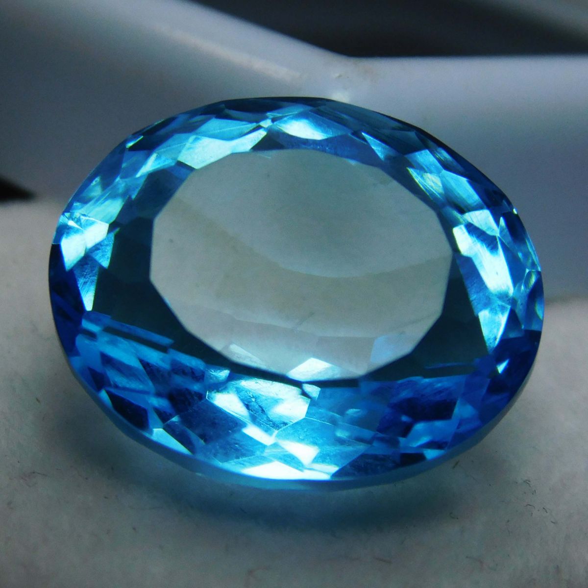 16.63 Ct Natural Oval Shape Ocean Blue Aquamarine Certified Loose Gemstone A++