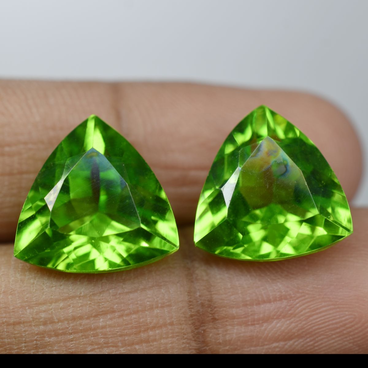 Rare Peridot Green CERTIFIED 16.00 Ct Natural Trillion Cut Loose Gemstone Pair