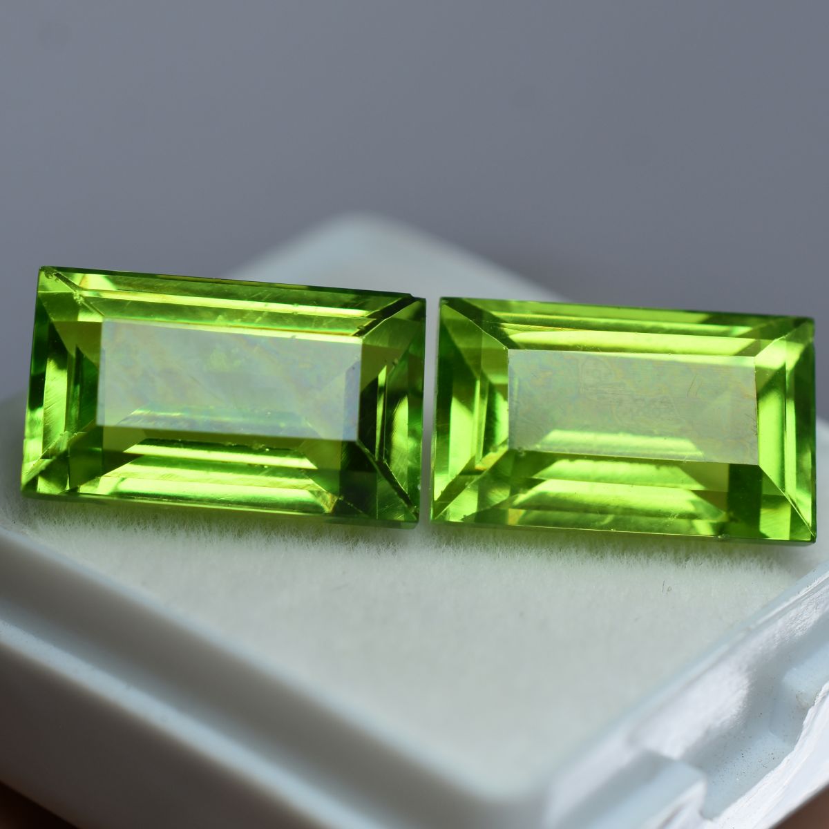 Natural Emerald Cut 16.08 Ct Rare Green Peridot Loose Gemstone Pair CERTIFIED