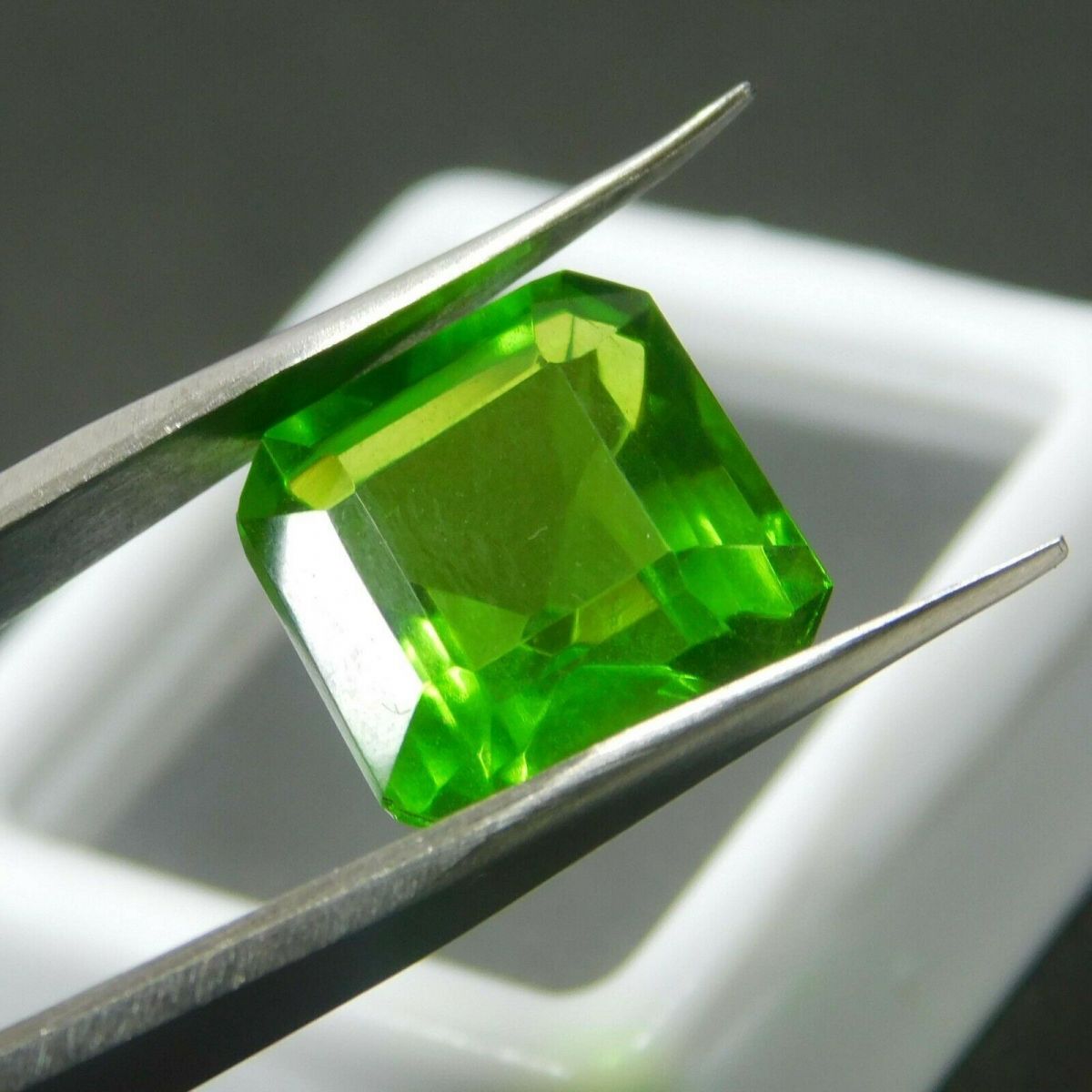 6.50 Ct NATURAL AAA Quality Green PERIDOT Square Cut CERTIFIED Loose Gemstone