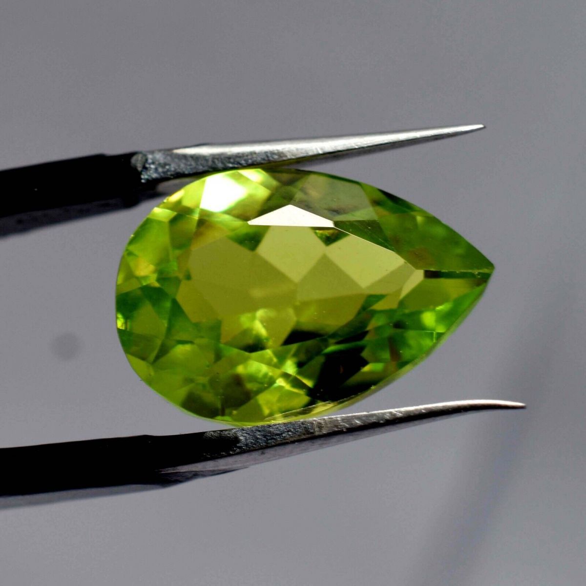 Natural GREEN Peridot 9.65 Ct CERTIFIED Loose Gemstone Pear Shape