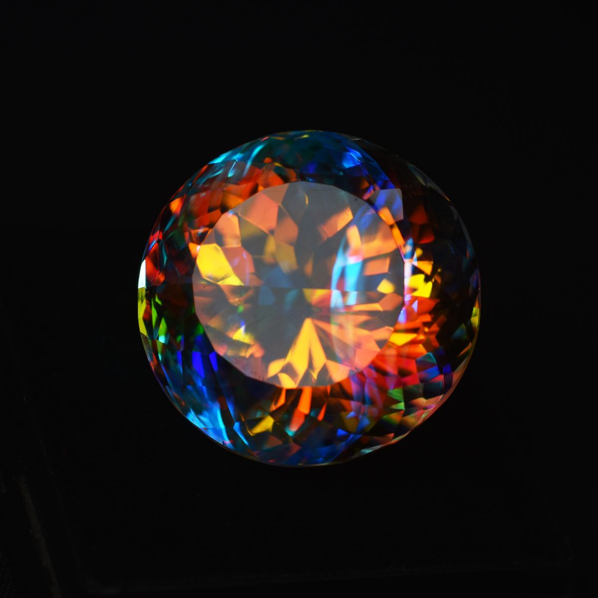 Brazilian Mystic Quartz Natural Rainbow 70.05 Ct Round Cut CERTIFIED Gemstone