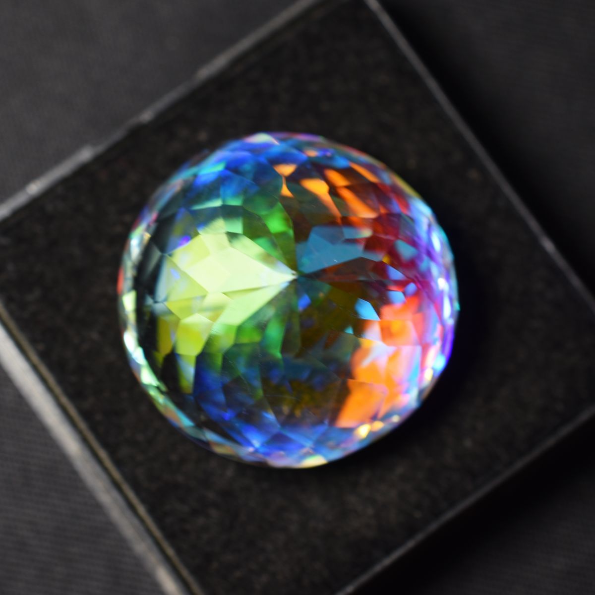 Brazilian Mystic Quartz Natural Rainbow 70.05 Ct Round Cut CERTIFIED Gemstone