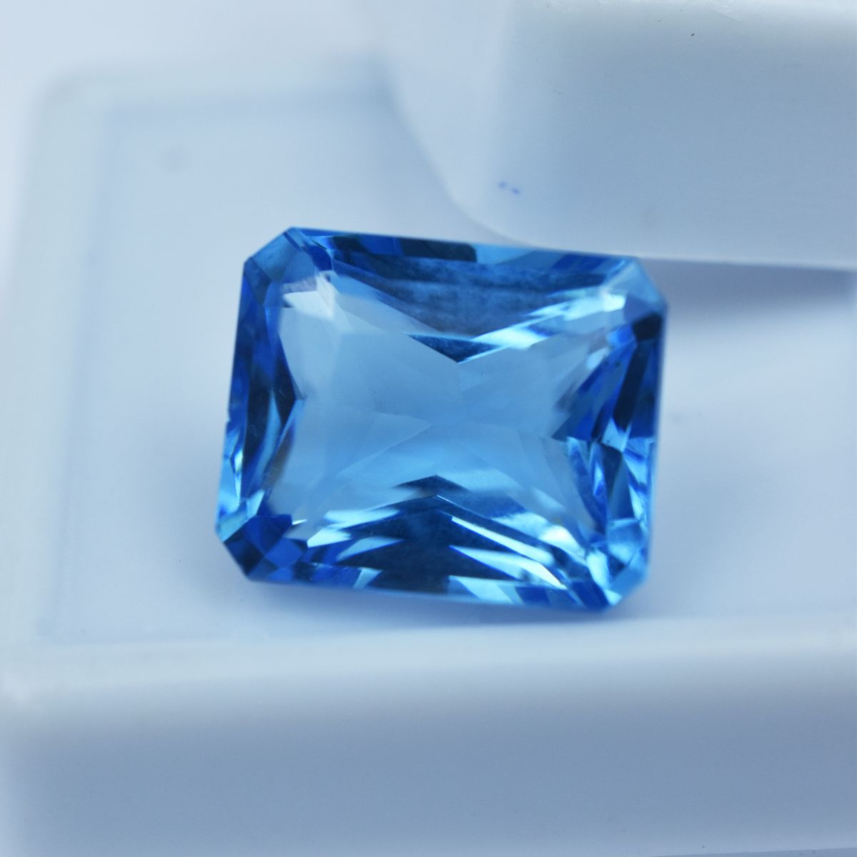 10.10 Ct Natural LIGHT BLUE Sapphire Stunning Emerald CERTIFIED Loose Gemstone.