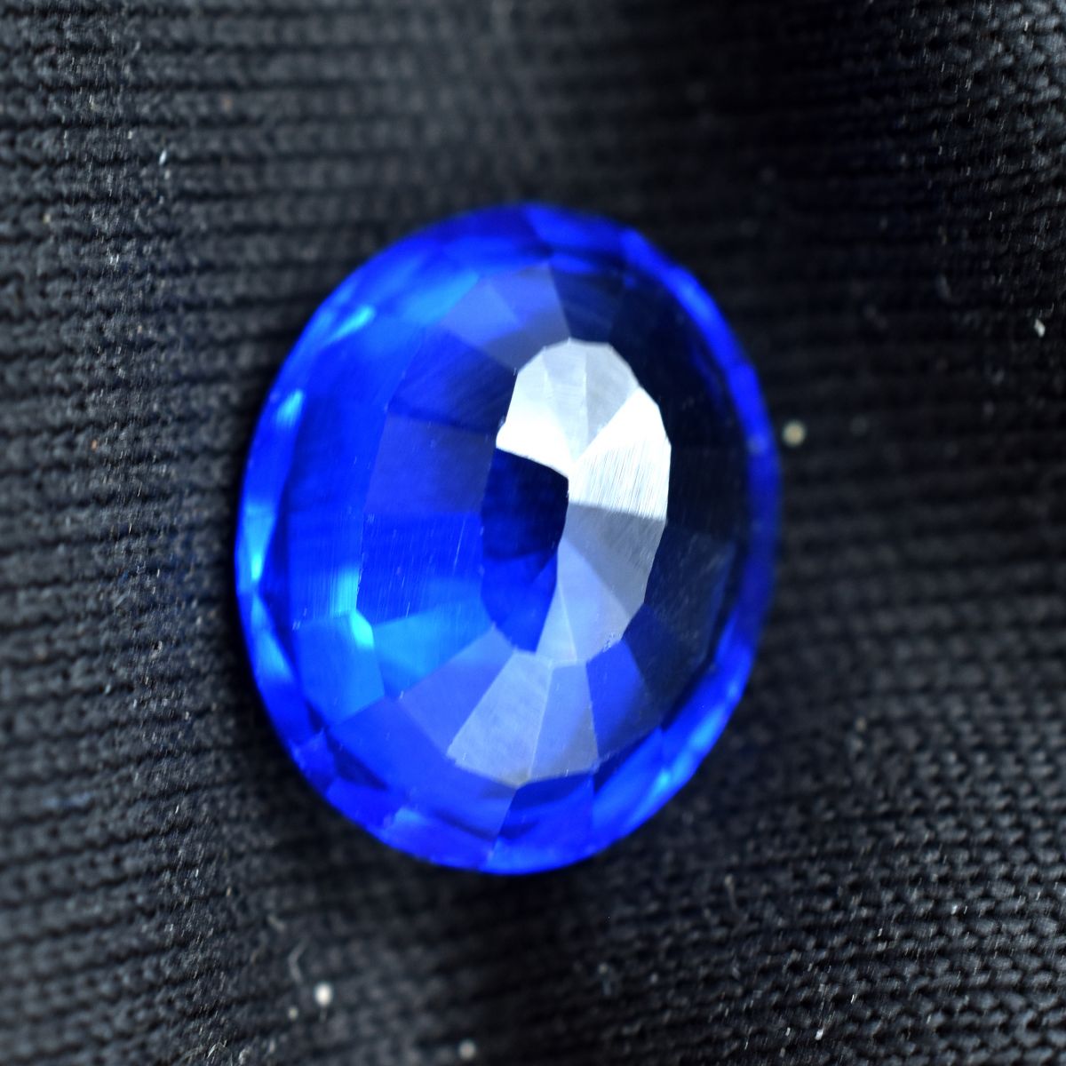 3.70 Ct Natural BLUE Sapphire  Most Demandable Oval Cut CERTIFIED Loose Gemstone