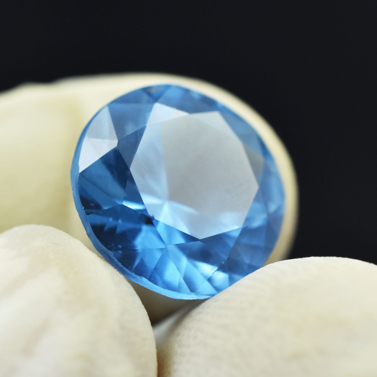 Natural Rare Blue Sapphire CERTIFIED Loose Gemstone 5.70 Ct Unique Round Cut.