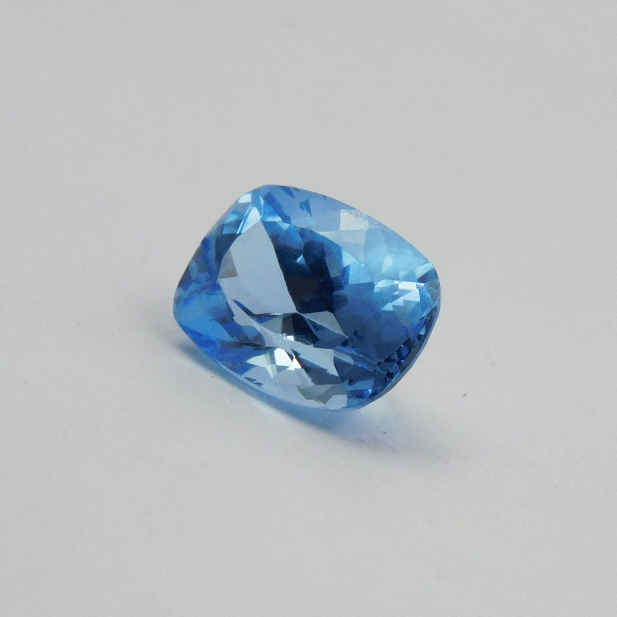 4.05 Ct CERTIFIED Cushion Shape Blue Color NATURAL Sapphire Loose Gemstone