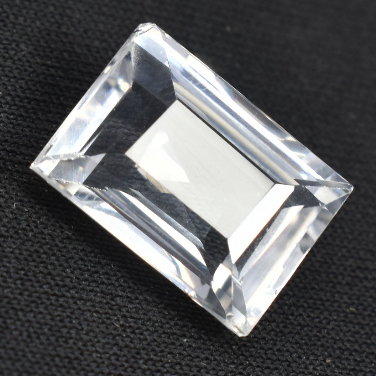 Natural 9.75 Ct Emerald Cut White Sapphire Excellent Loose Gemstone CERTIFIED