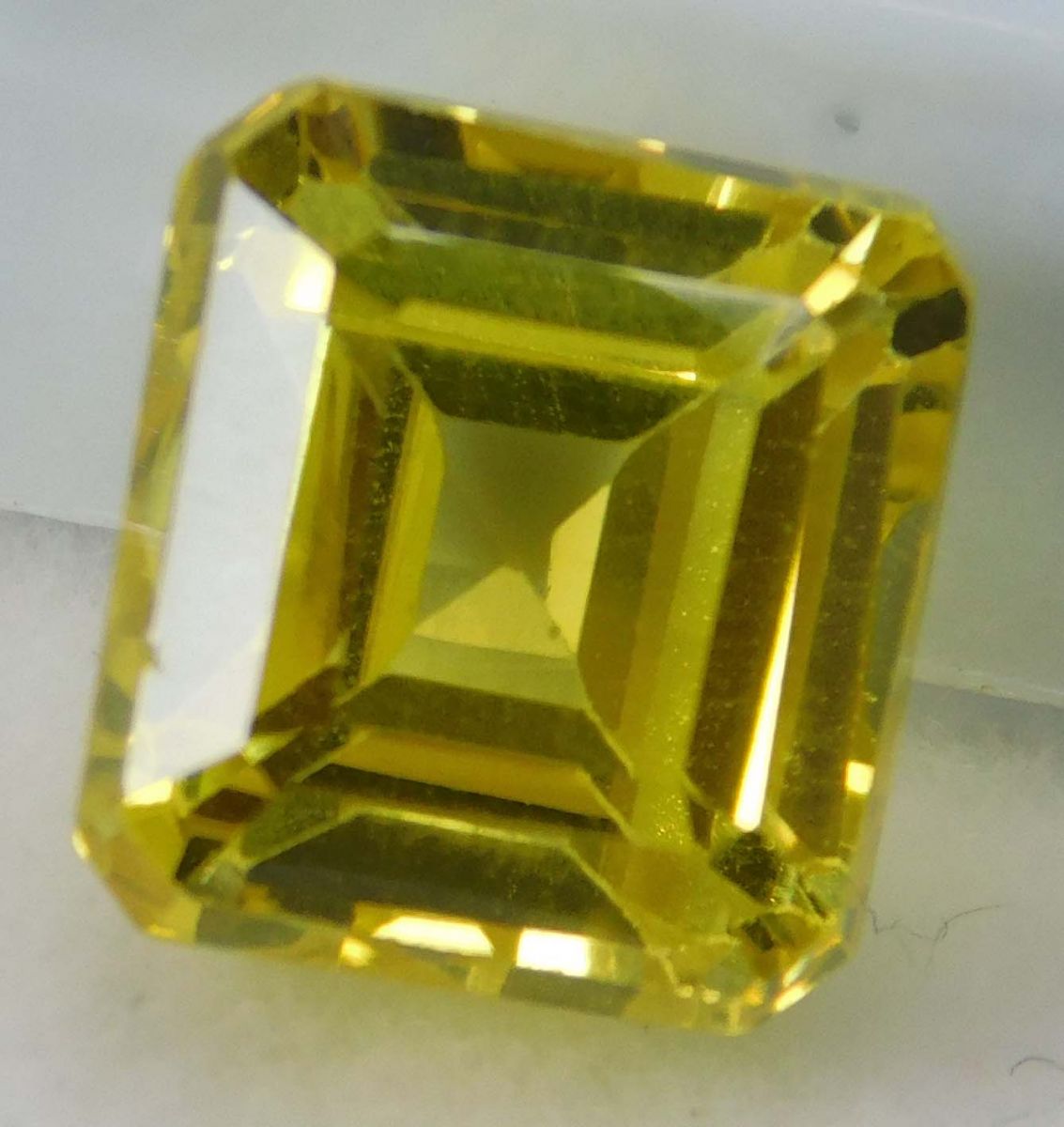 8.24 Ct Natural Square Cut Loose Gemstone Ceylon Yellow Sapphire CERTIFIED