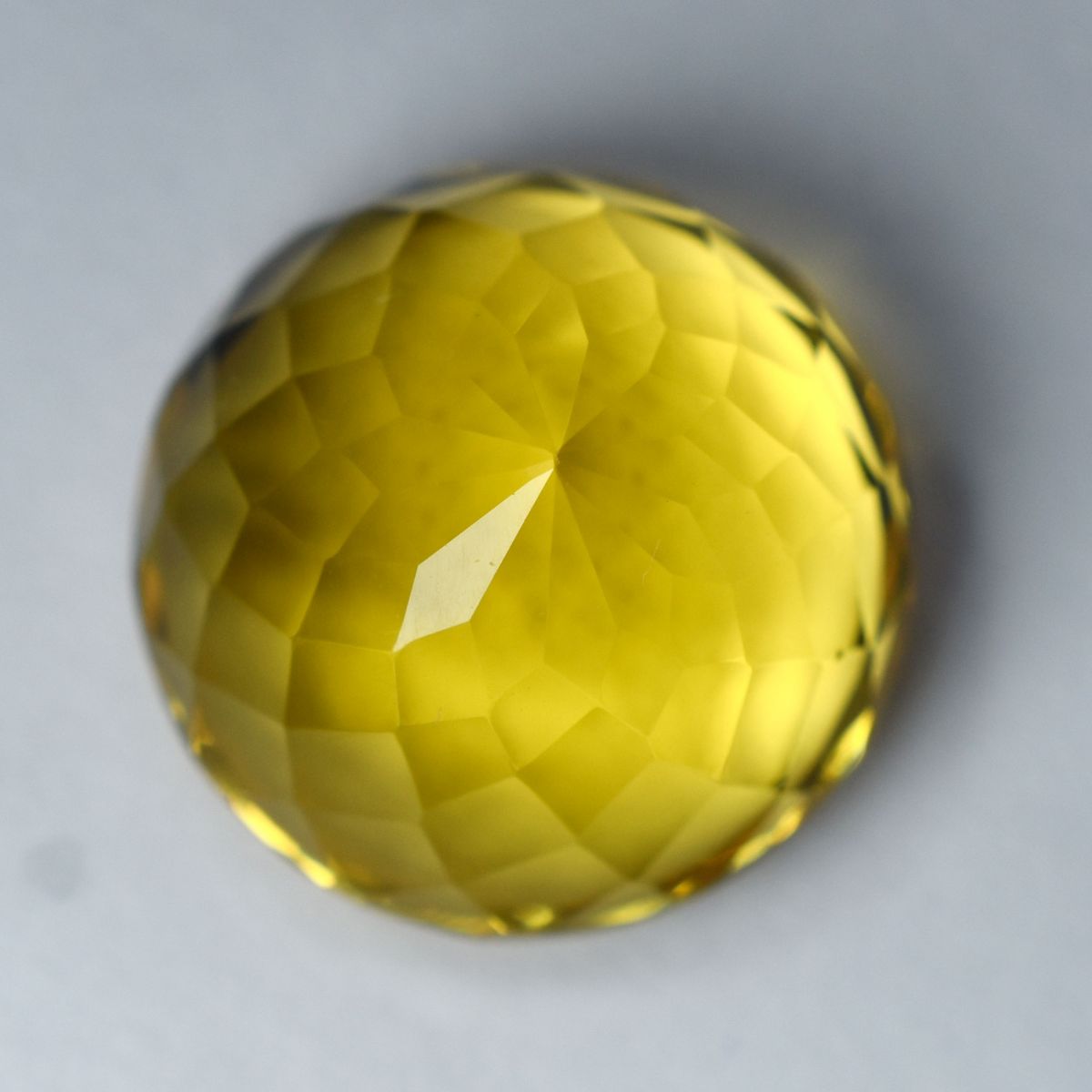 15.70 Carat Round Cut CERTIFIED Loose Gemstone Natural Yellow Ceylon Sapphire