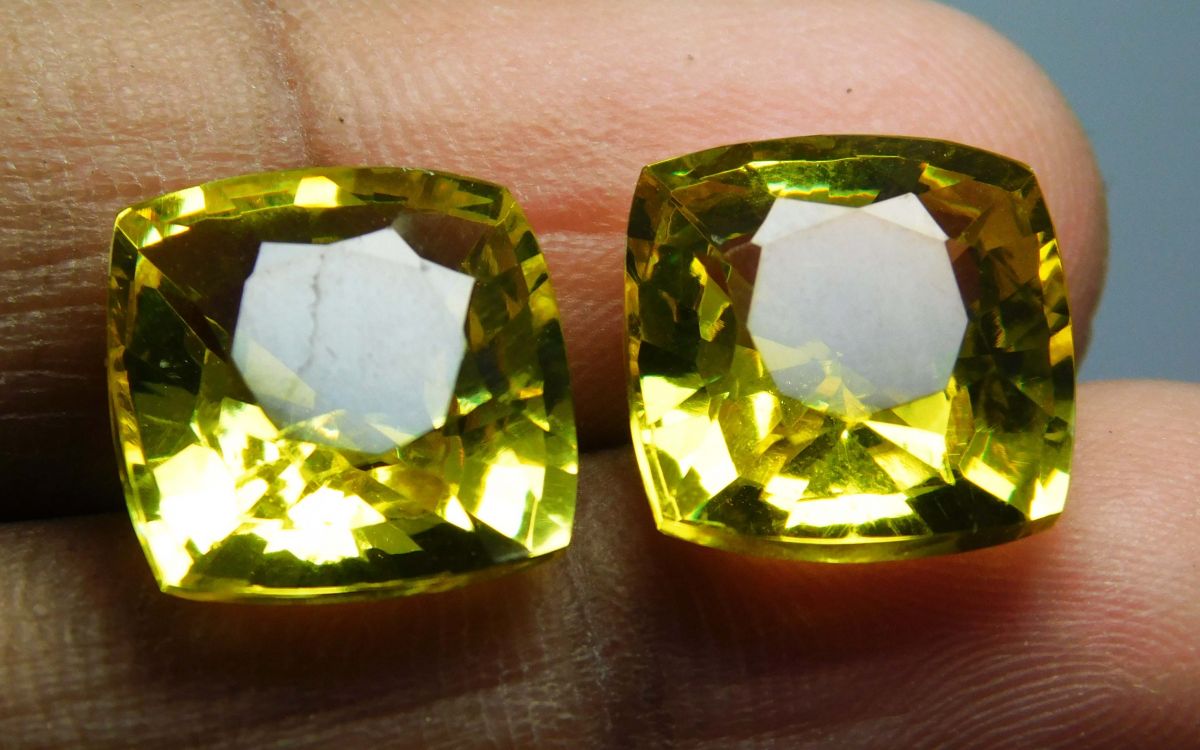 Yellow Sapphire CERTIFIED 19 Ct Natural Cushion Shape Loose Gemstones Pair