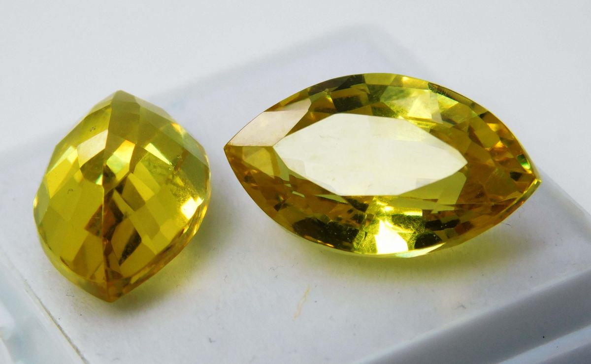 Sapphire Yellow 21.23 Ct Marquise Shape CERTIFIED Natural Loose Gemstones Pair