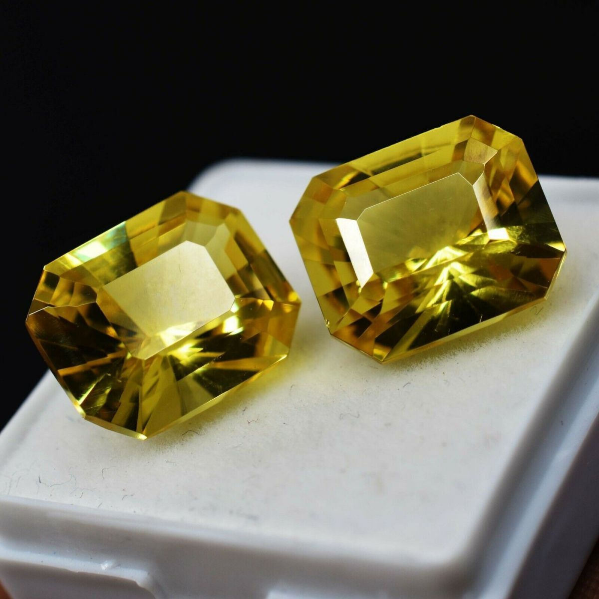 Natural SAPPHIRE Certified Loose Gemstone 20 Ct Yellow Color Emerald Shape Pair