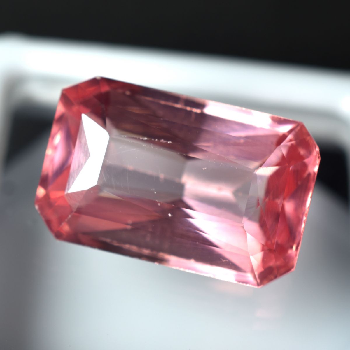 14.10 Ct Natural Padparadscha SAPPHIRE Loose Gemstone CERTIFIED Emerald Cut