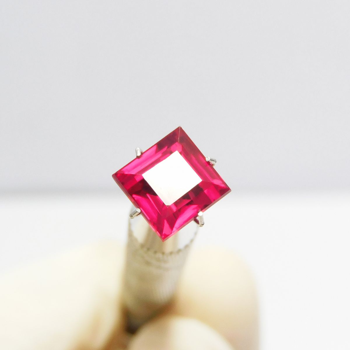 Bloody Red Ruby 4.35 Ct Natural Loose Gemstone CERTIFIED Square Cut