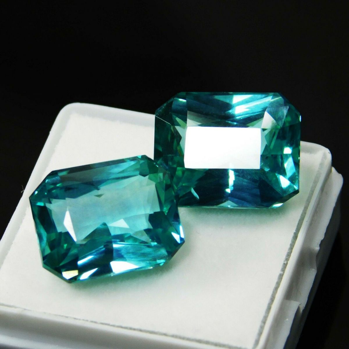 20.10 Ct Natural Montana Sapphire Gemstone CERTIFIED Green Emerald Cut Pair