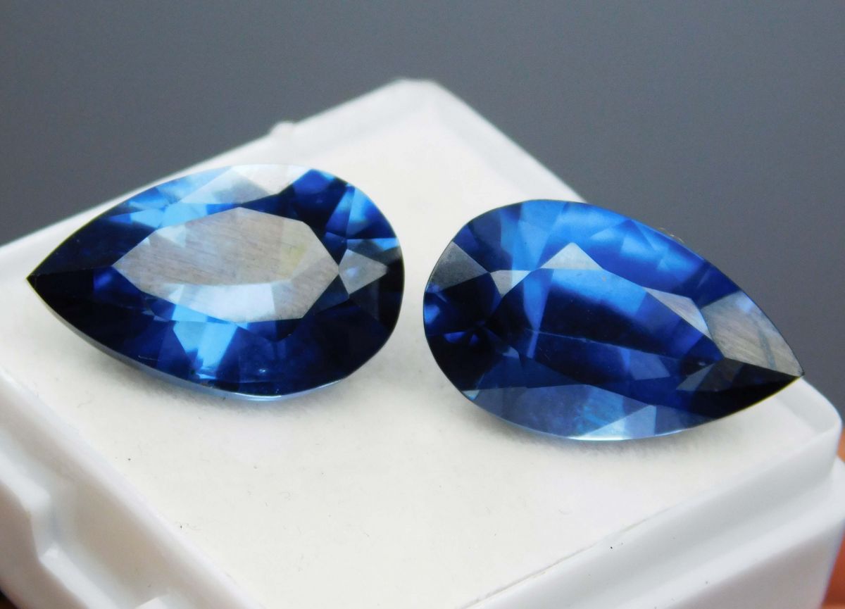 18 Ct Pear Cut Natural Blue Sapphire CERTIFIED Loose Gemstone Pair Earring Size