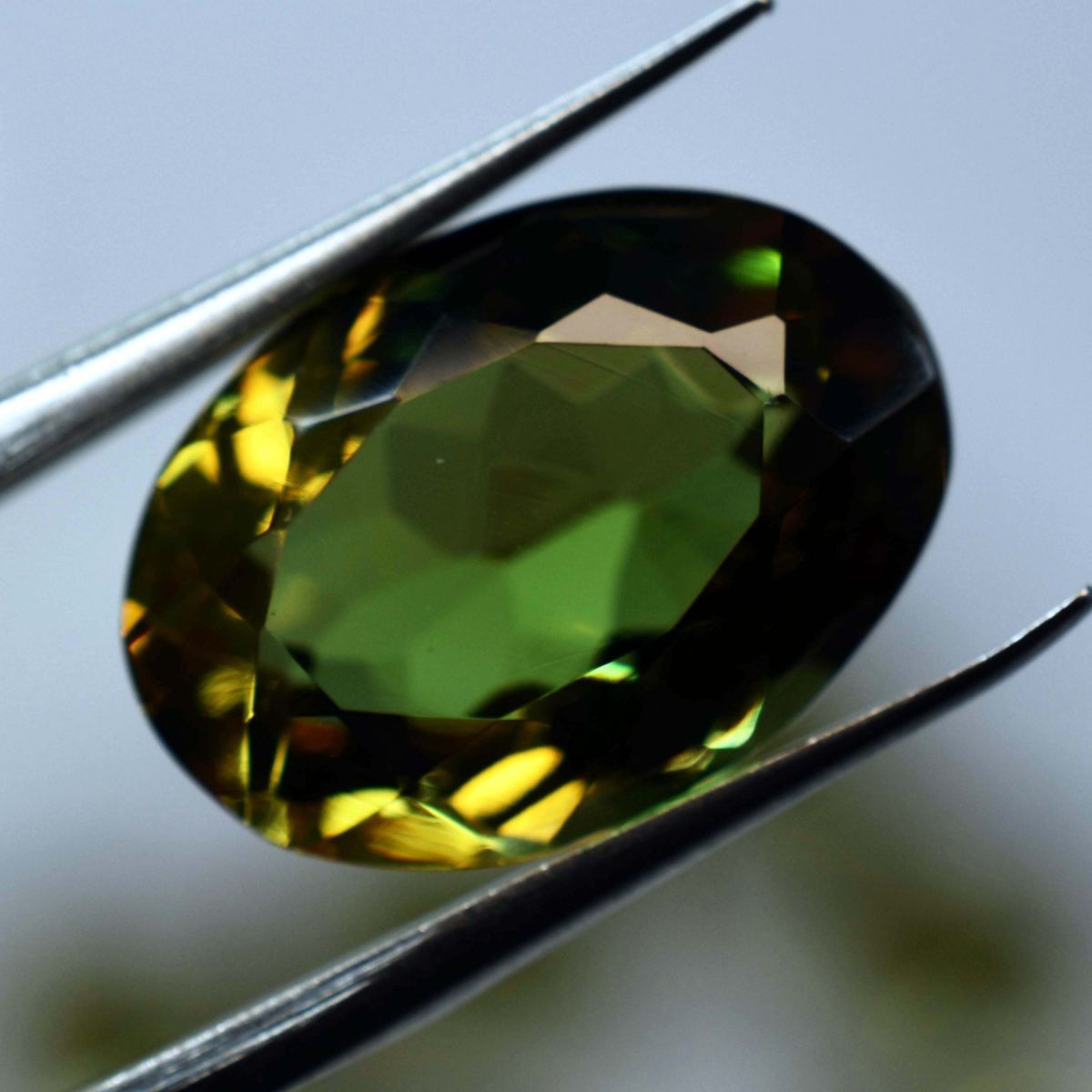 8.11 Ct Natural Color-Change Sapphire Oval Cut CERTIFIED Loose Gemstone
