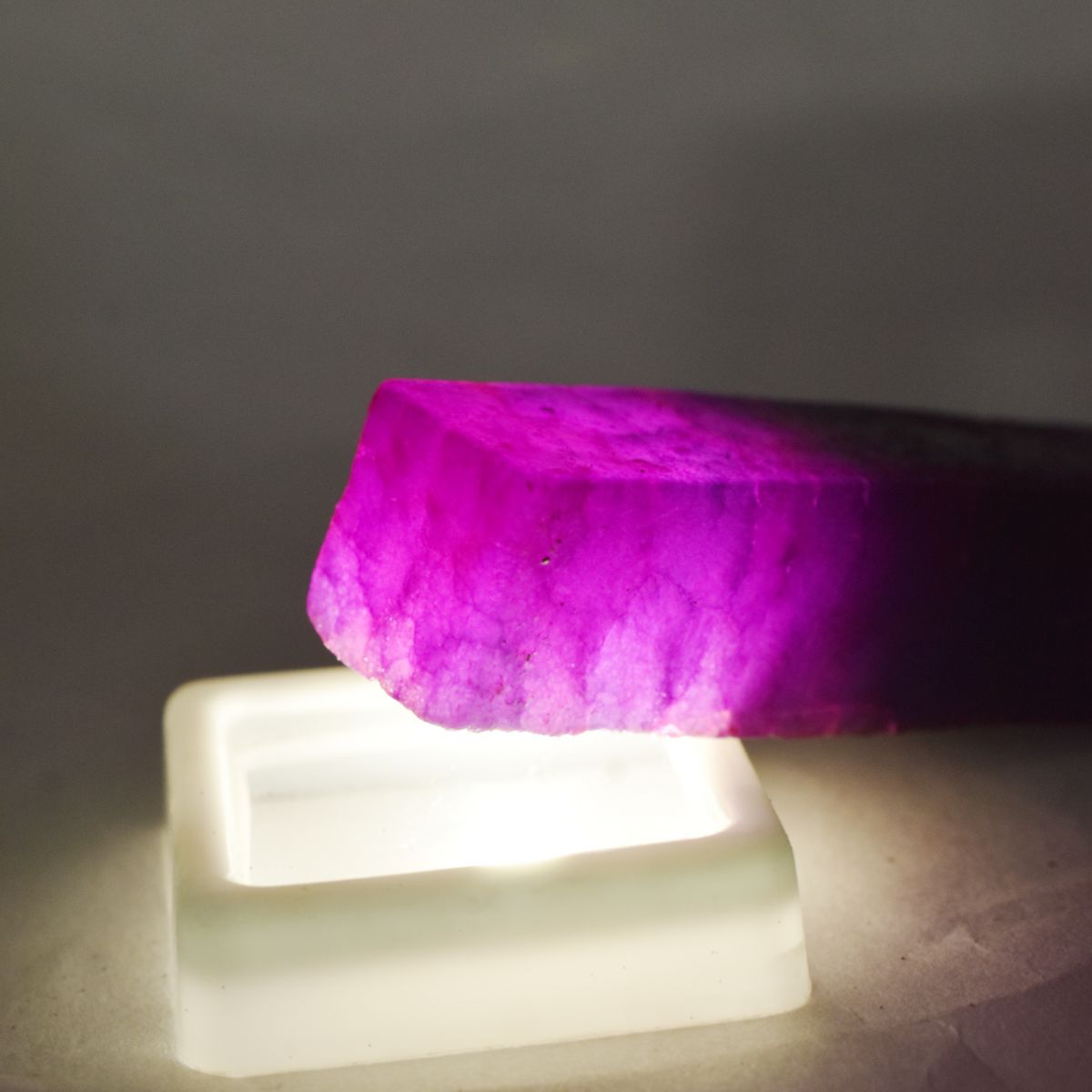 Purple Sapphire UnCut Rough 203.65 Ct Natural Raw Rough CERTIFIED Loose Gemstone