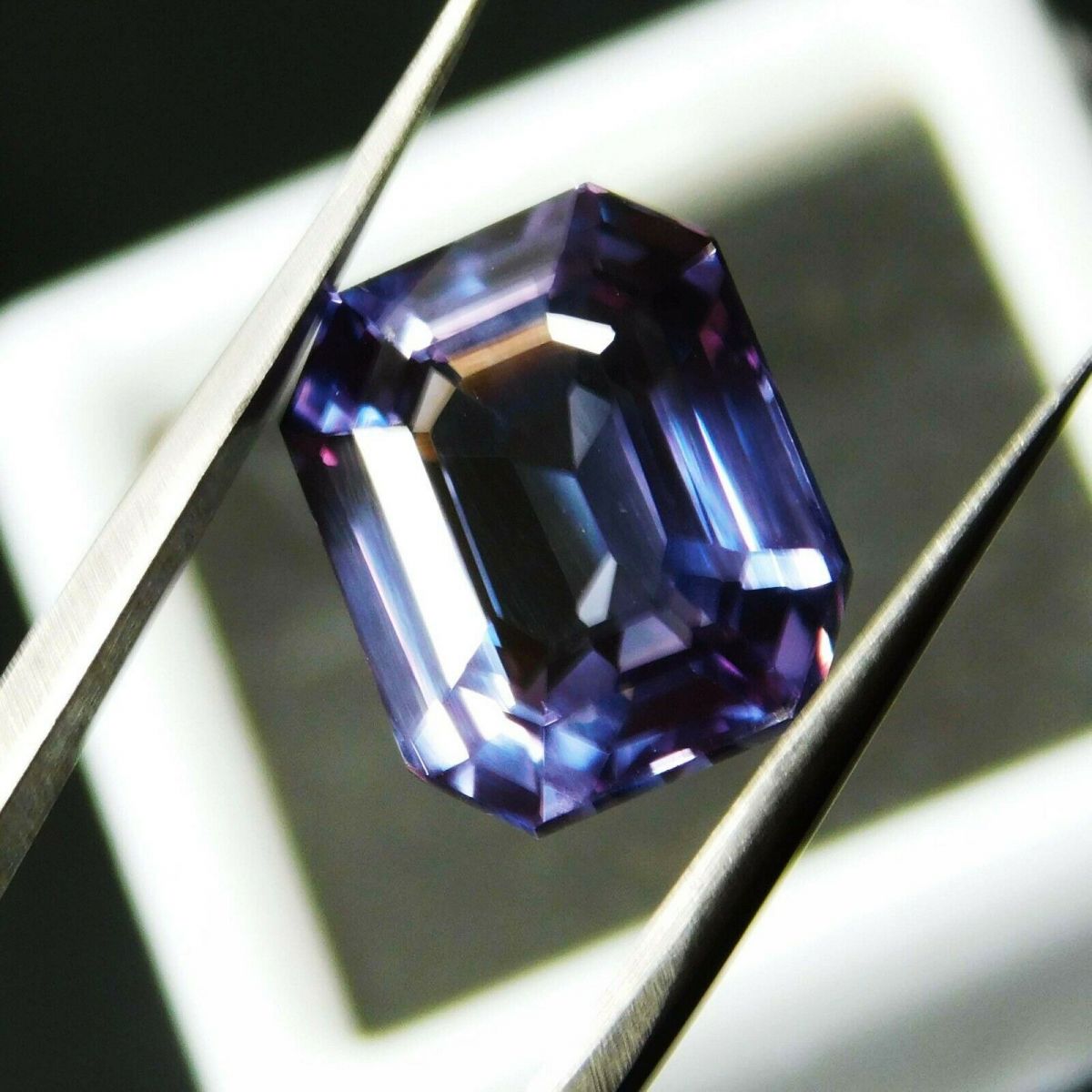 CERTIFIED 10 Ct Natural Color Change Sapphire Loose Gemstone Emerald Cut