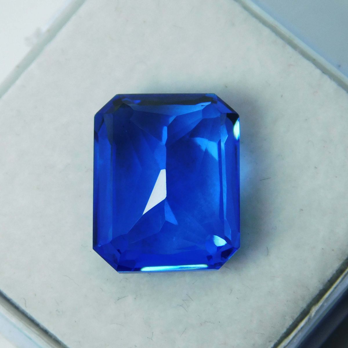 Natural Royal Blue Sapphire 10.45 Ct Emerald Cut CERTIFIED Loose Gemstone