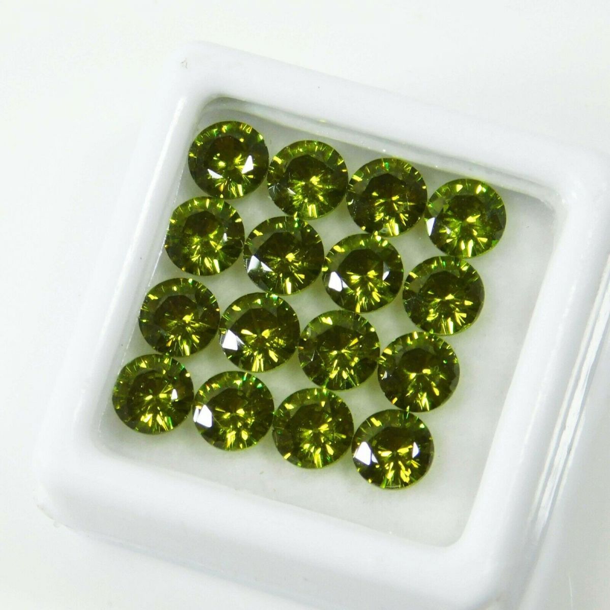 24 PCS Natural Green Sapphire Gemstone Certified Lot 5 MM Round Diamond Cut