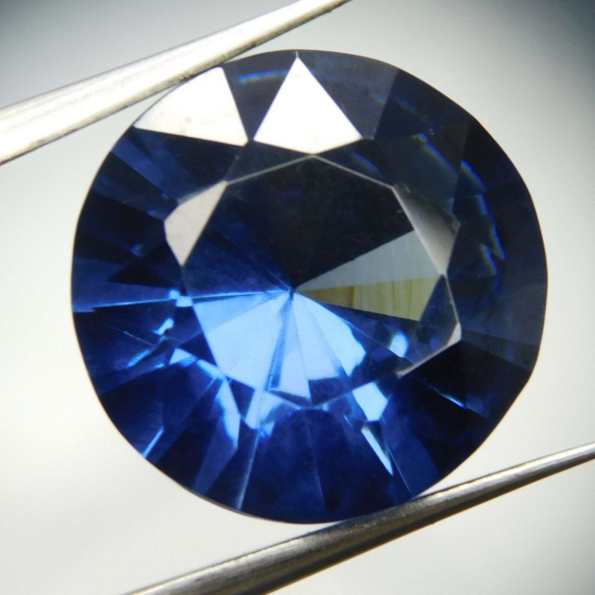 Natural Round Cut Ceylon Sapphire CERTIFIED Flawless Blue 10 Ct Loose Gemstone