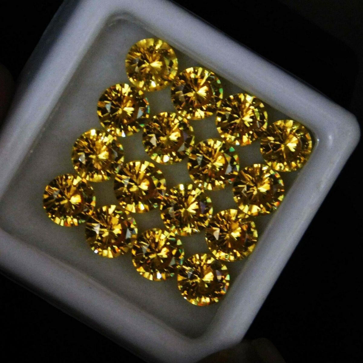 Sapphire YELLOW 24 Pcs NATURAL Round Diamond Cut Loose Gemstone 5 MM Lot.