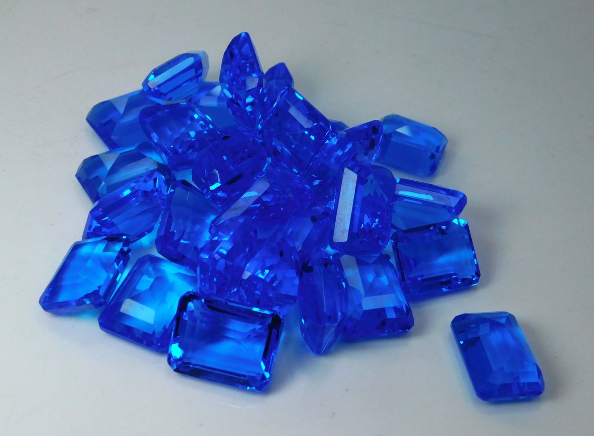 Lab-Created 50 Ct Topaz Emerald Cut Blue CERTIFIED Flawless Loose Gemstones Lot