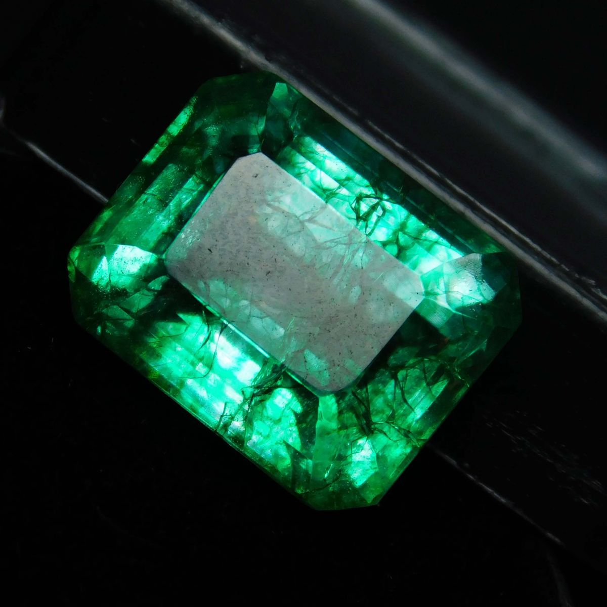 11 Ct Natural Green Colombian Emerald Emerald Cut CERTIFIED Loose Gemstone