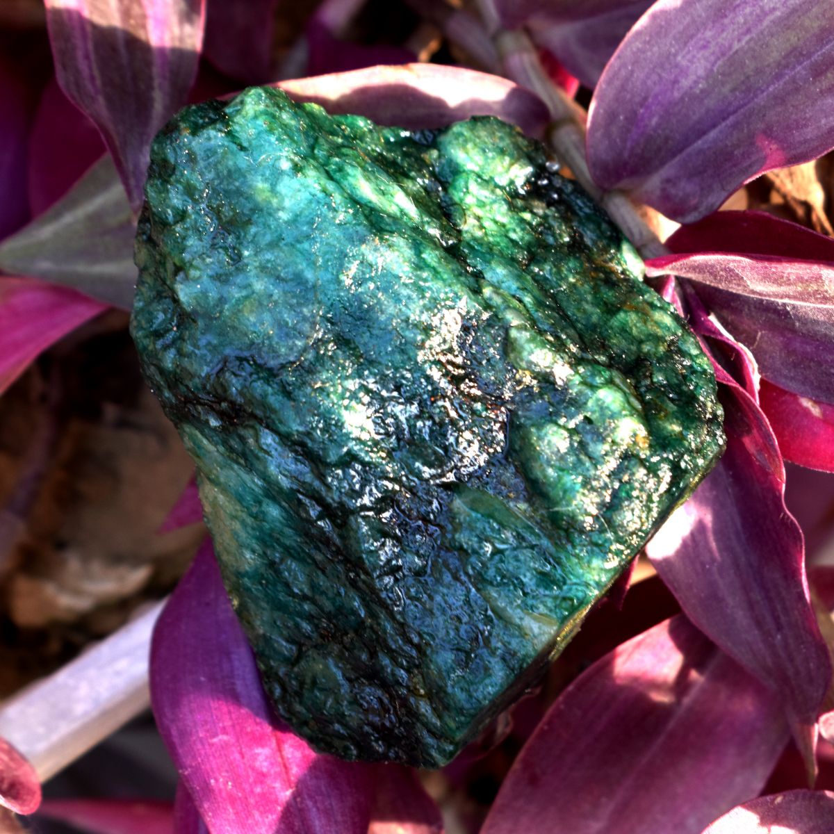 514.80 Ct Green Emerald Uncut Rough Natural CERTIFIED Loose Gemstone Earth Mined