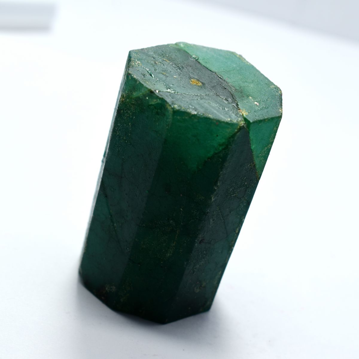 555 Ct Natural Emerald Green Rough Uncut Earth Mined CERTIFIED Loose Gemstone