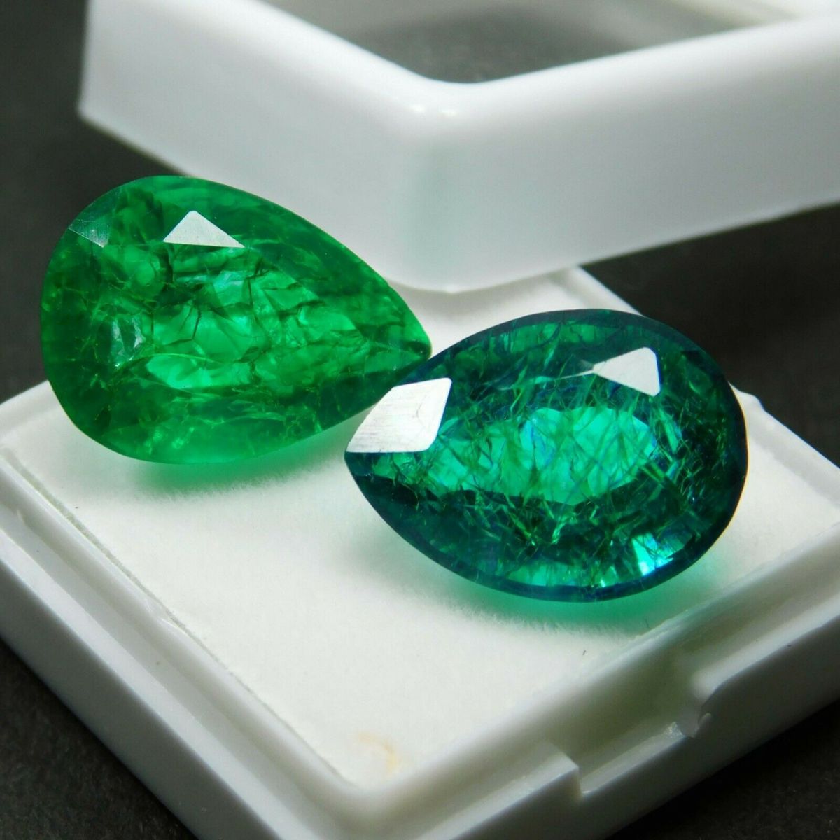 18.52 Ct Pear Cut Natural Green Emerald CERTIFIED Colombian Loose Gemstone Pair