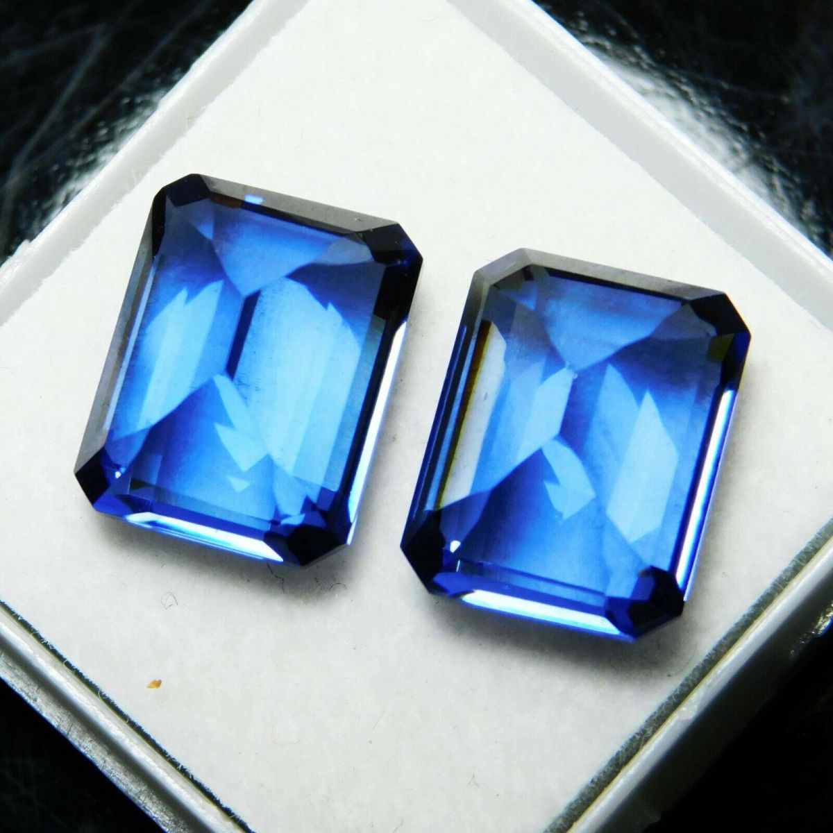 16 Carat CERTIFIED Loose Gemstone Natural Blue Tanzanite Emerald Cut Pair