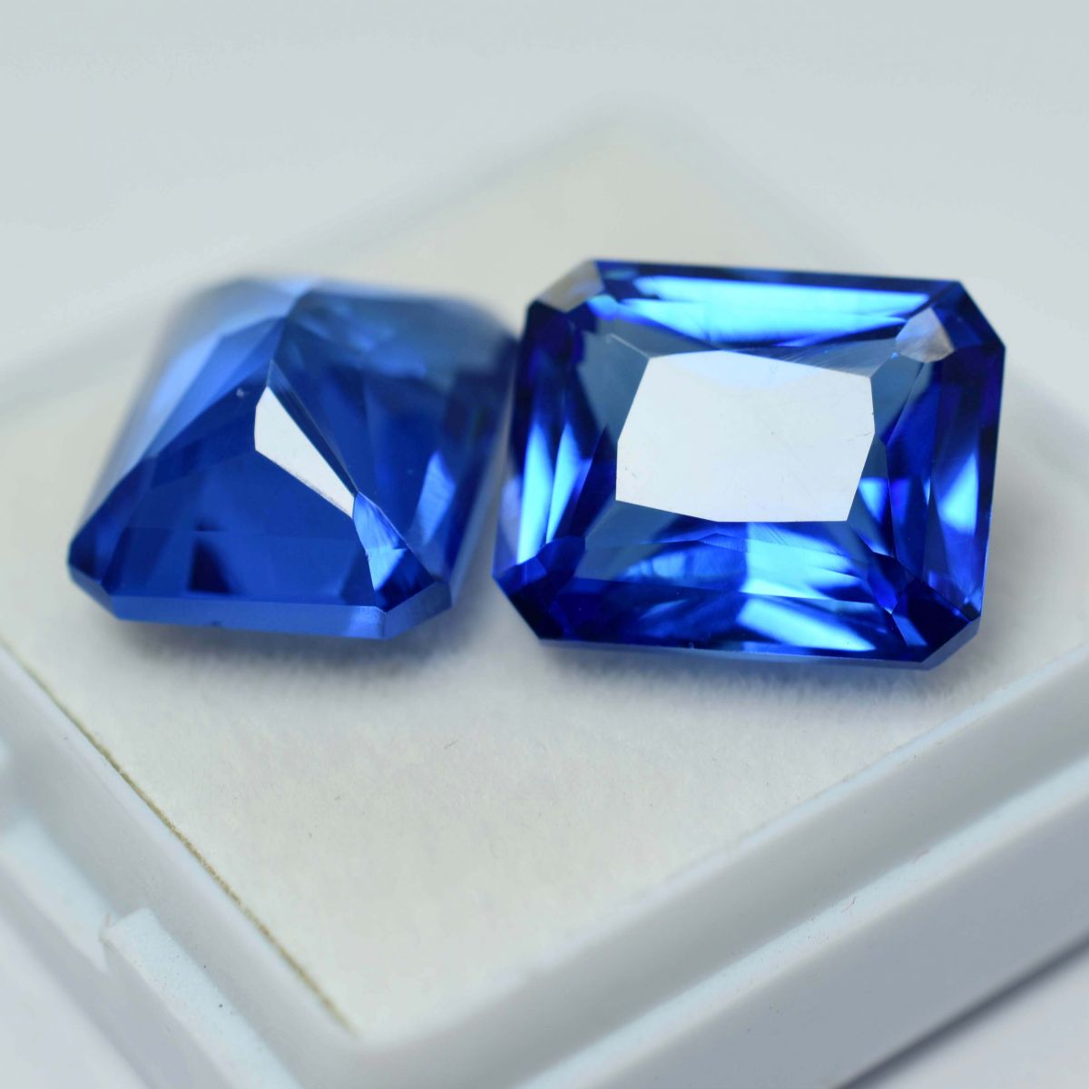 16.34 Ct Natural CERTIFIED Blue Ceylon Sapphire Emerald Cut Loose Gemstone Pair