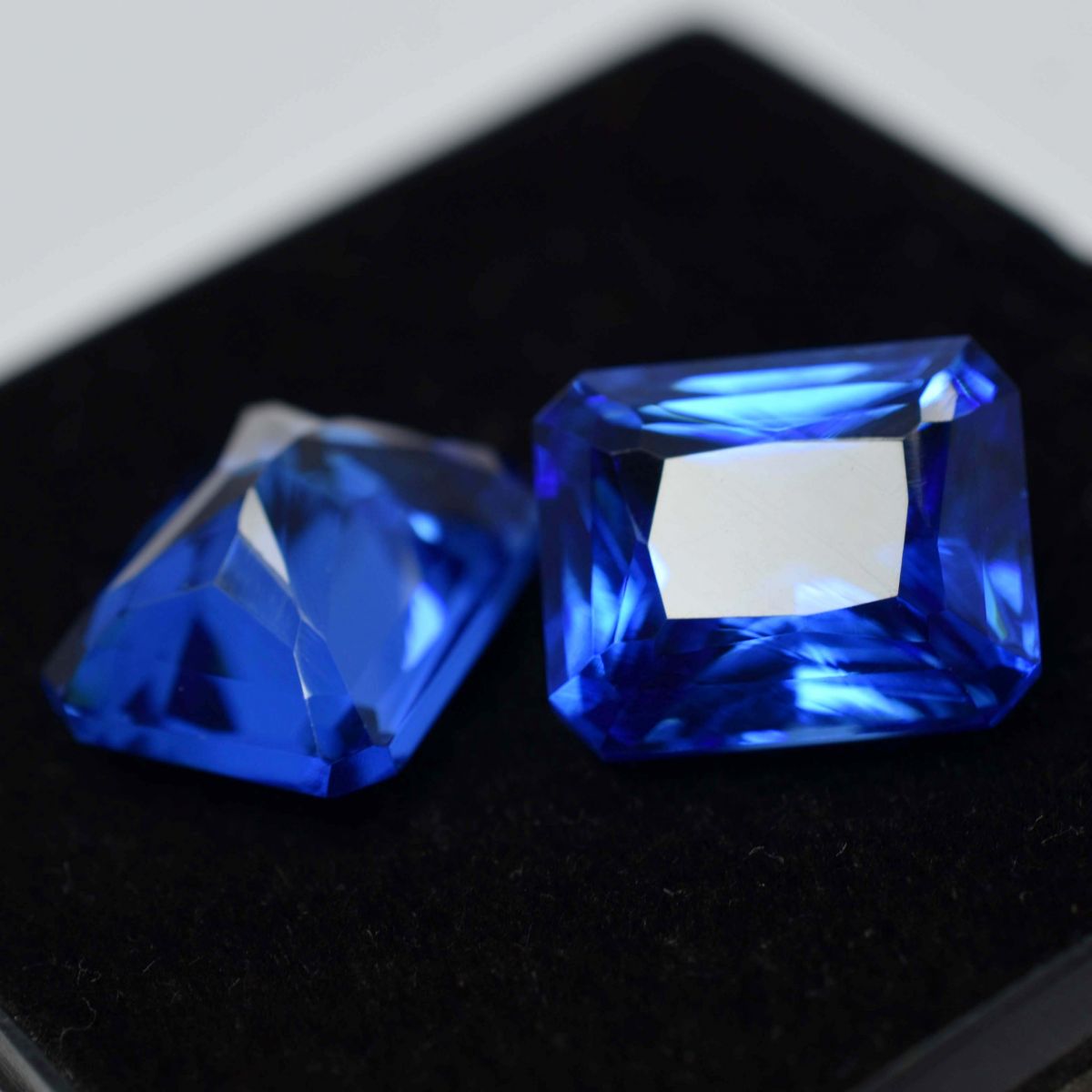 16.34 Ct Natural CERTIFIED Blue Ceylon Sapphire Emerald Cut Loose Gemstone Pair