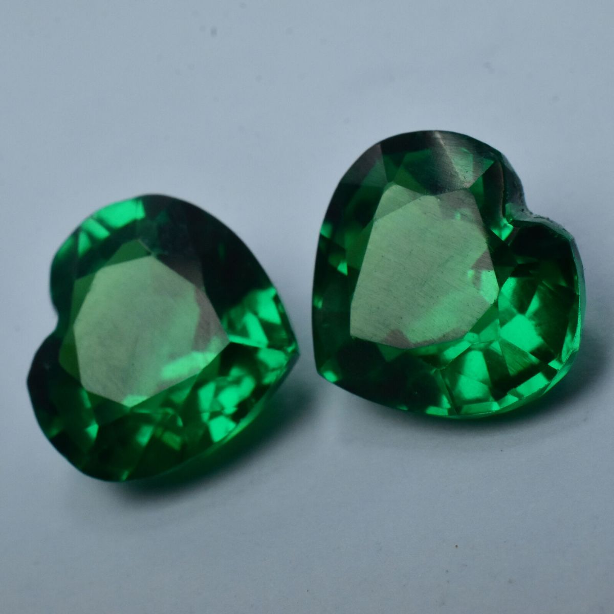 NATURAL Garnet GREEN Heart Shape 20.1 Ct CERTIFIED Loose Gemstone Pair