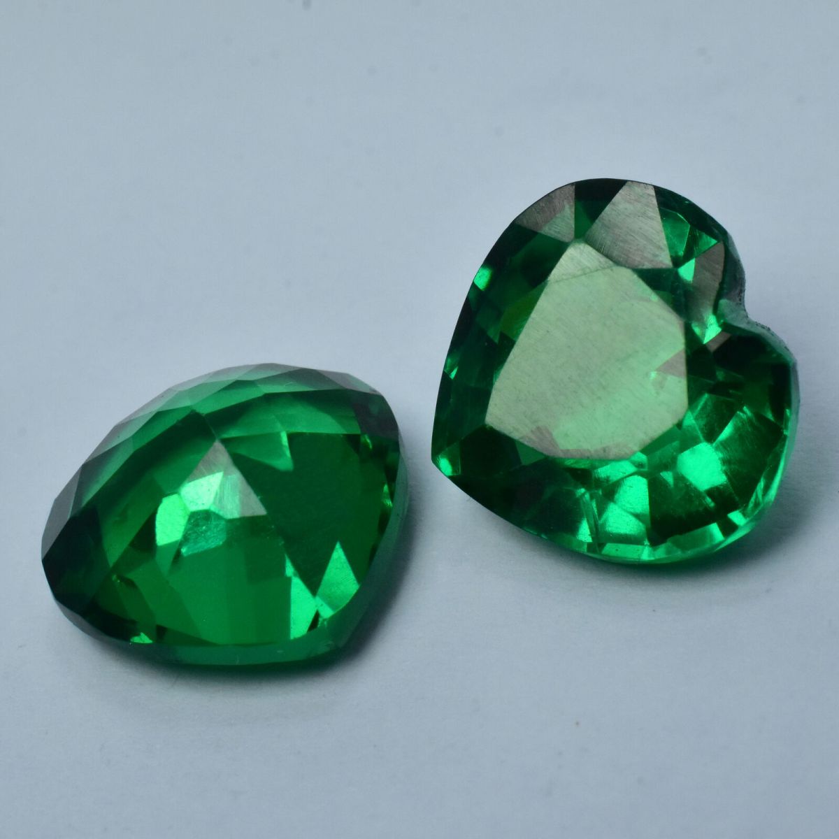 NATURAL Garnet GREEN Heart Shape 20.1 Ct CERTIFIED Loose Gemstone Pair