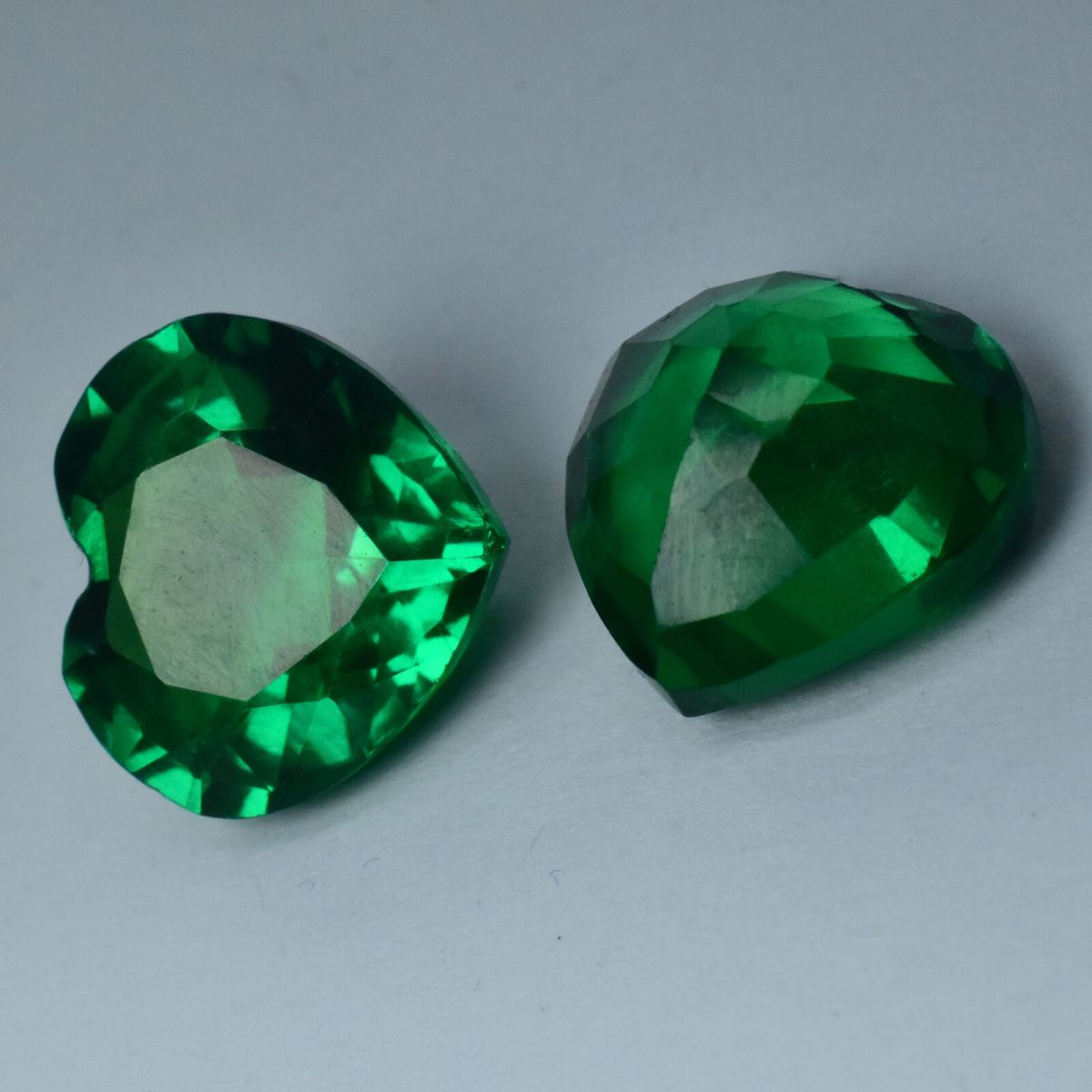 NATURAL Garnet GREEN Heart Shape 20.1 Ct CERTIFIED Loose Gemstone Pair