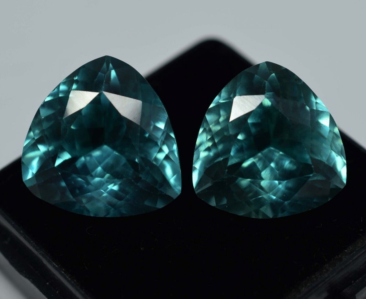 Natural Grandidierite 14.95 Ct TRILLION CUT Bluish Green Gemstone CERTIFIED Pair