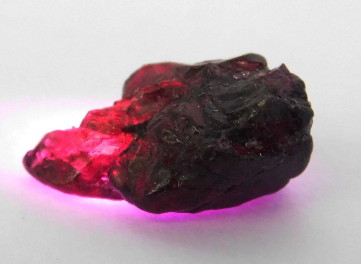 Huge Rough Earth Mined CERTIFIED 18.50 Ct Natural Red Garnet Loose Gemstone