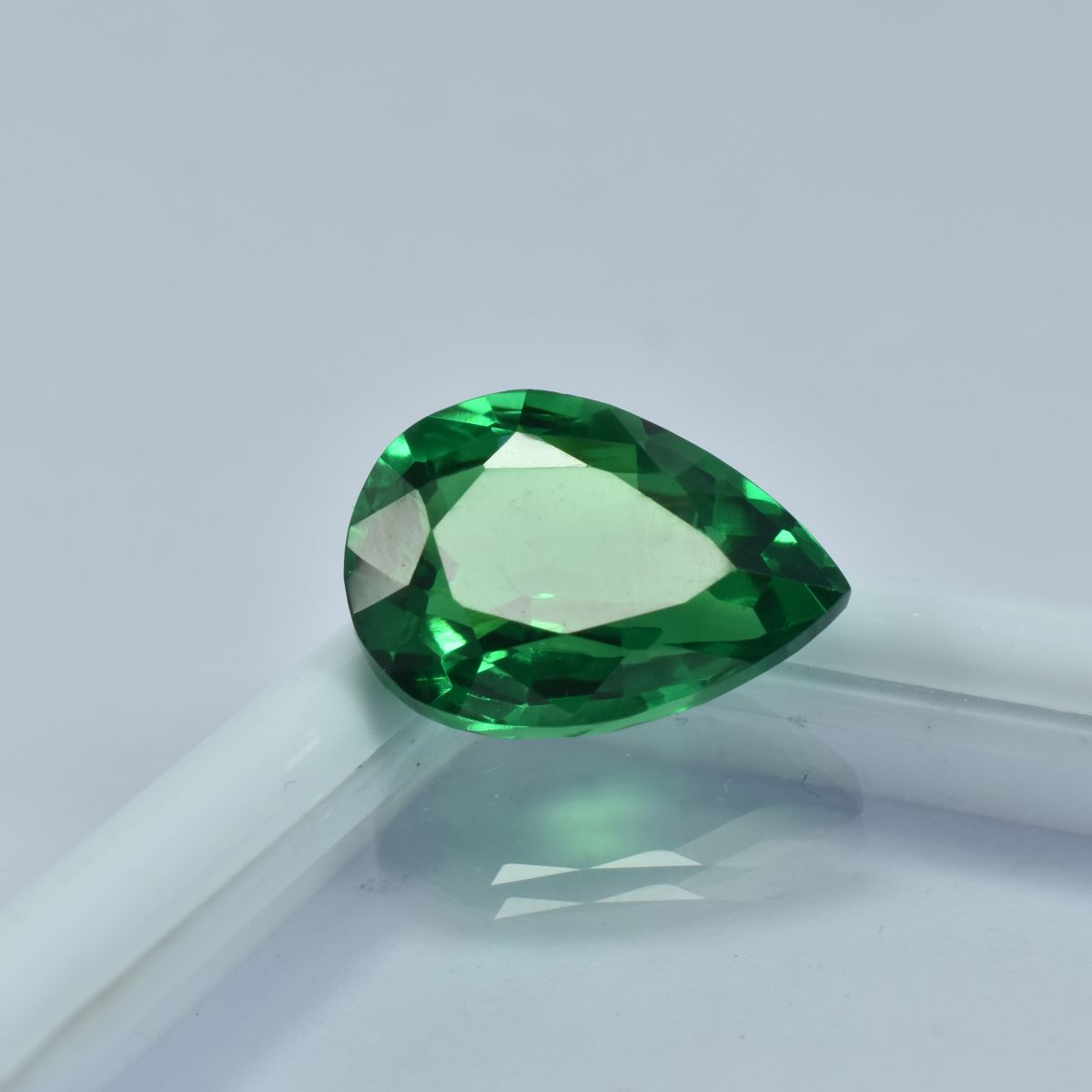 CERTIFIED Loose Gemstone Garnet Stunning Pear Cut 9.25 Carat Rare Natural Green.