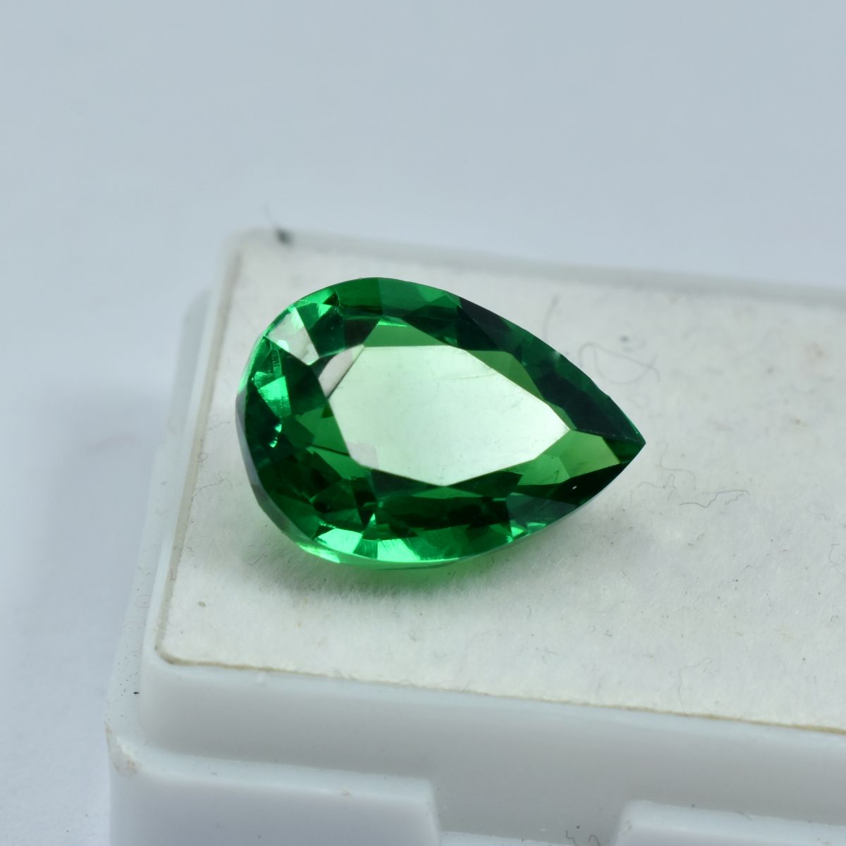 CERTIFIED Loose Gemstone Garnet Stunning Pear Cut 9.25 Carat Rare Natural Green.