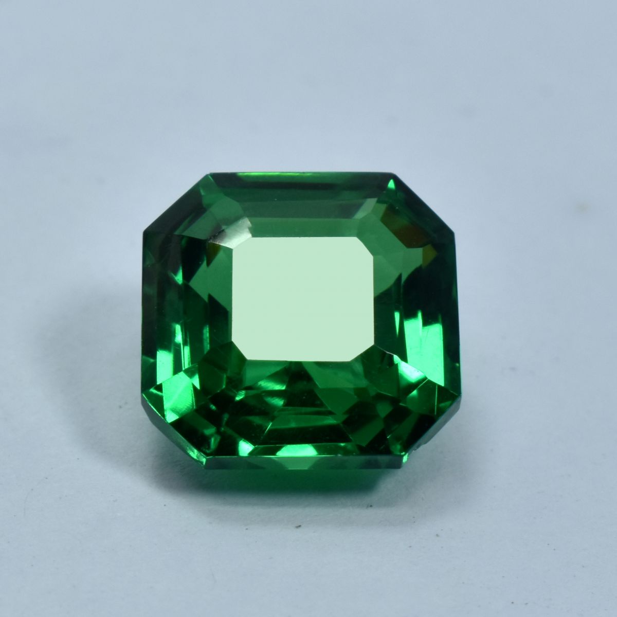 10.65 Ct CERTIFIED Loose Gemstone Green Garnet Square CUT.